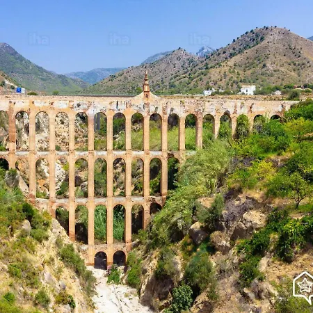 Pueblo Andaluz * نيرخا